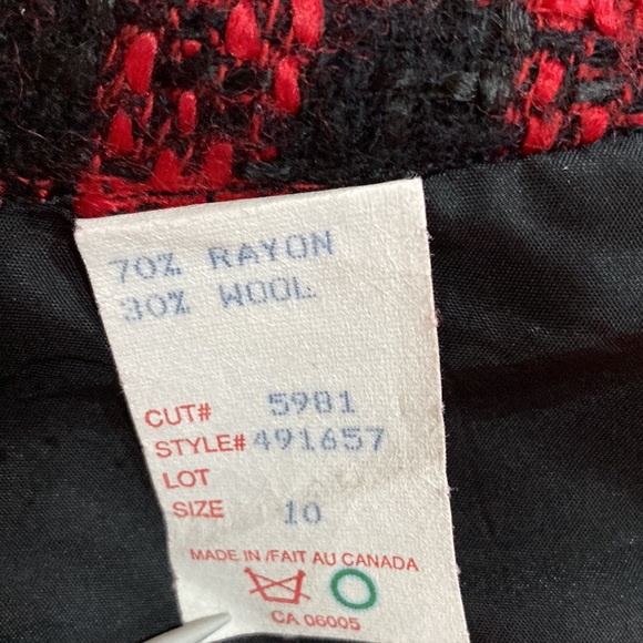 Pino for Candore, Size 10 Red/Black Jacquard Plaid 30% Wool 70% Rayon. Excellent - Picture 6 of 14